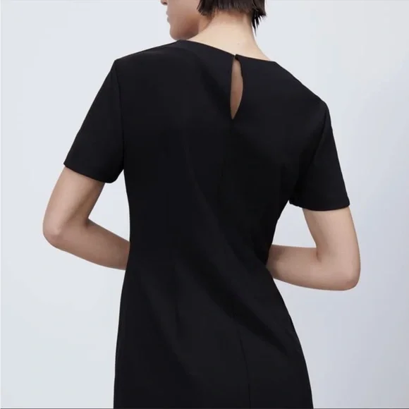 BNWT Zara Cut Out Front Zip Black Mini Dress - Picture 4 of 7